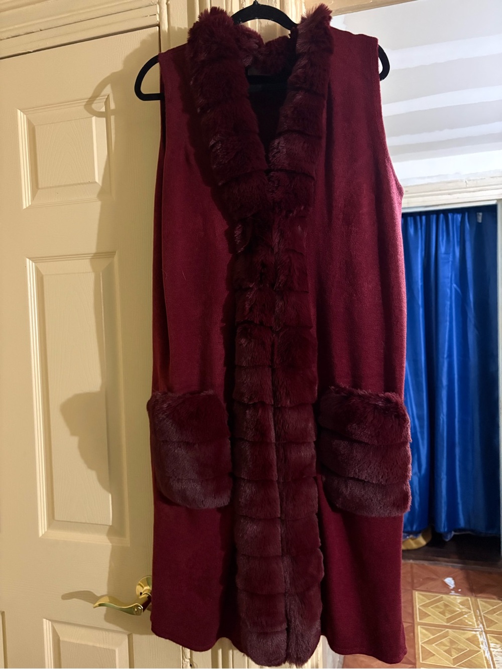 Plush Faux-Fur Trim Sleeveless Long Vest - Burgundy